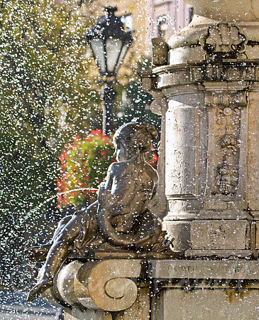 ©Howell_Slovakia_Bratislava_girl_with_fish_fountain