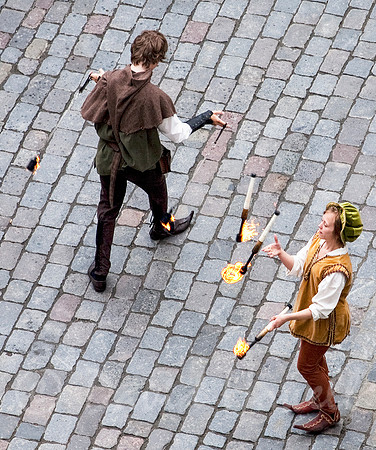©Howell_Estonia_Tallinn_fire_jugglers